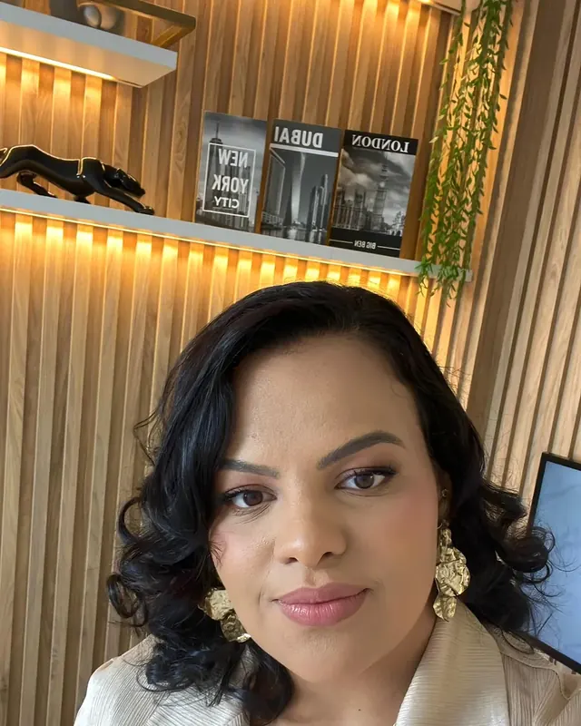 Dra. Isabelle Gomes, cofundadora da WI Odontologia